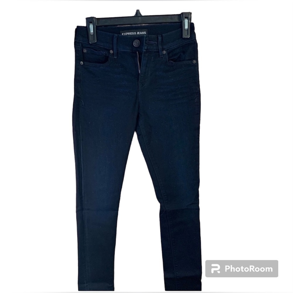Express jeans super soft denim legging mid rise size 0 Like brand new